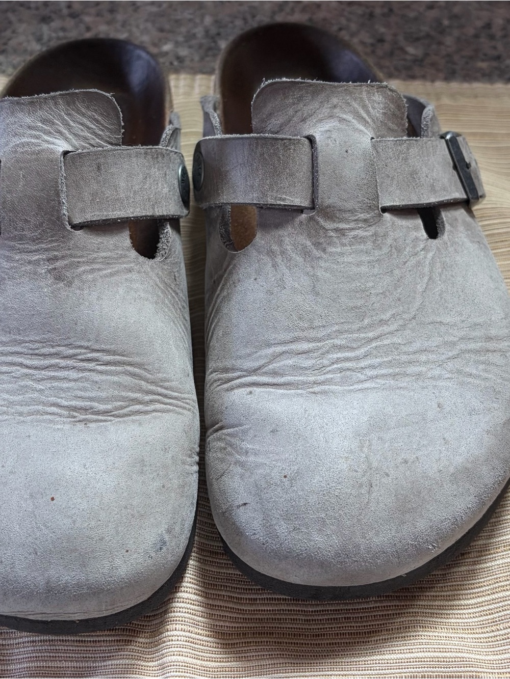Birkenstock Unisex Classic Suede Clogs in Light Gray